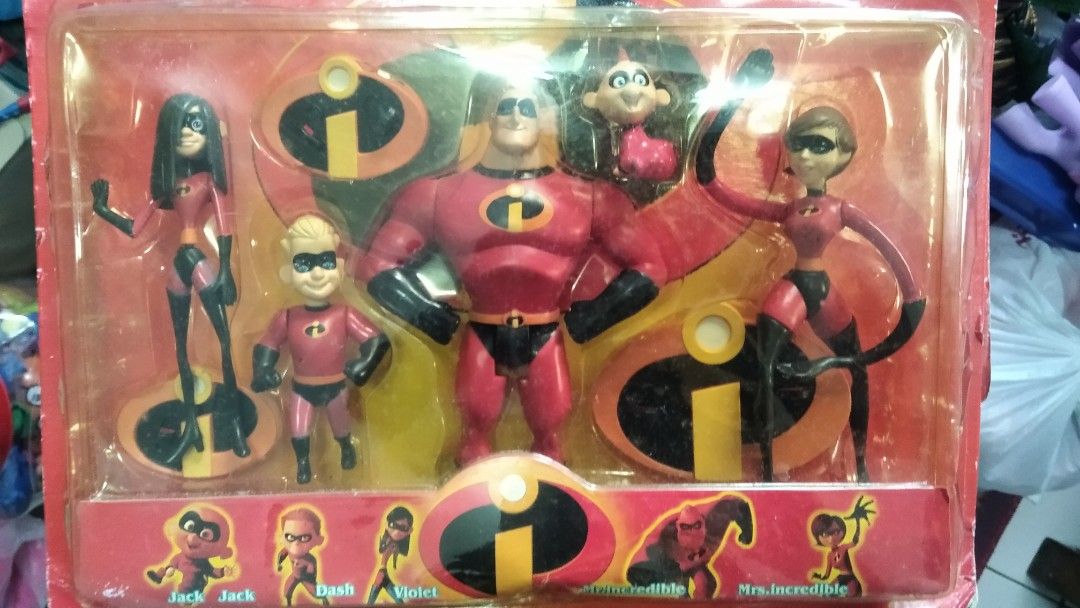 Incredibles family toys sales