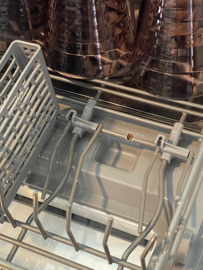 Toshiba table top dishwasher, TV & Home Appliances, Kitchen Appliances