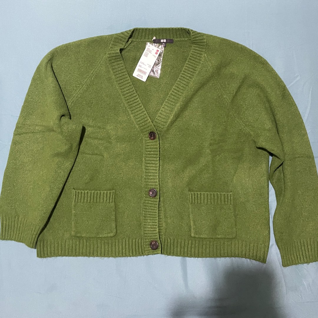 Uniqlo sales green cardigan
