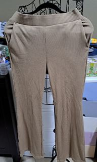 (Category: ) located in . Submitted by 8dlrsthriftstore (Listing ID 1257807679, Image 1). Description: .