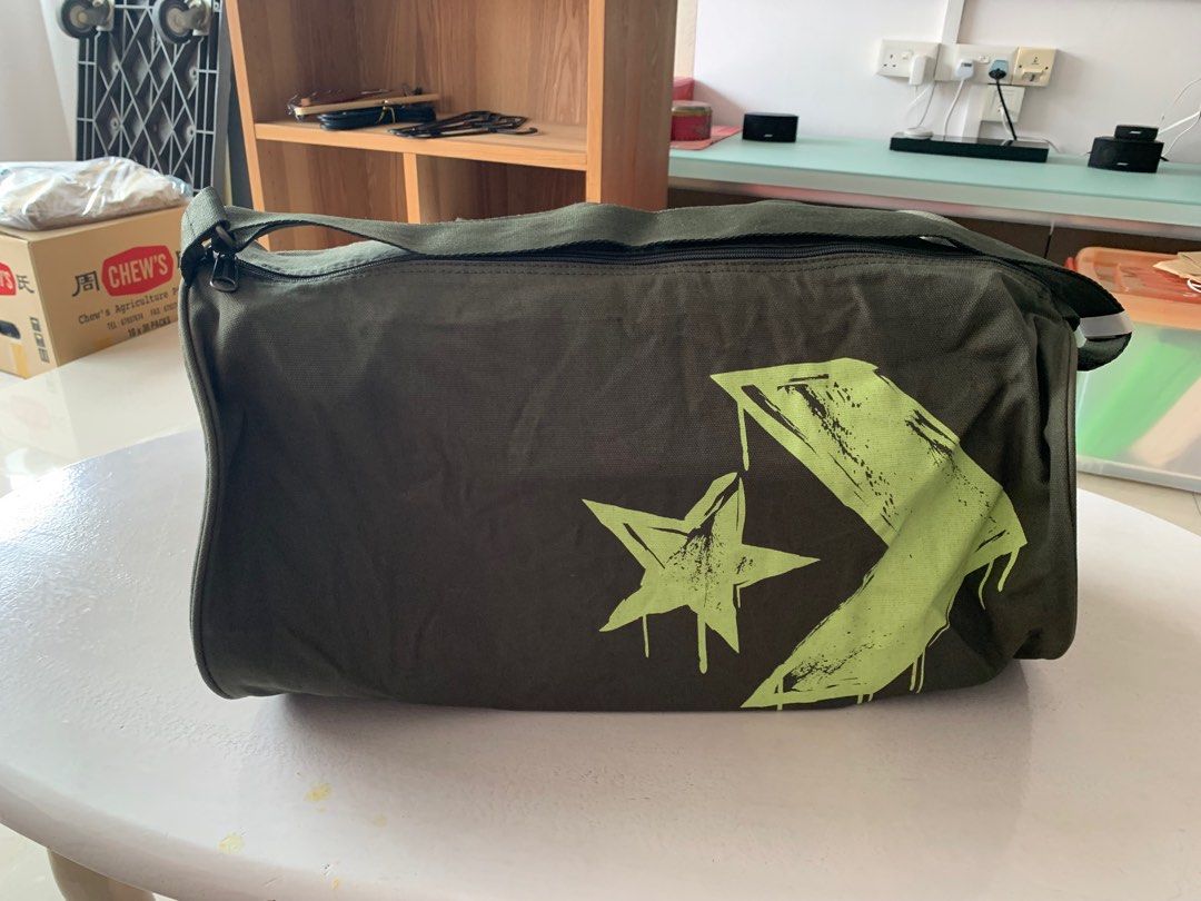 Large converse duffle shop bag