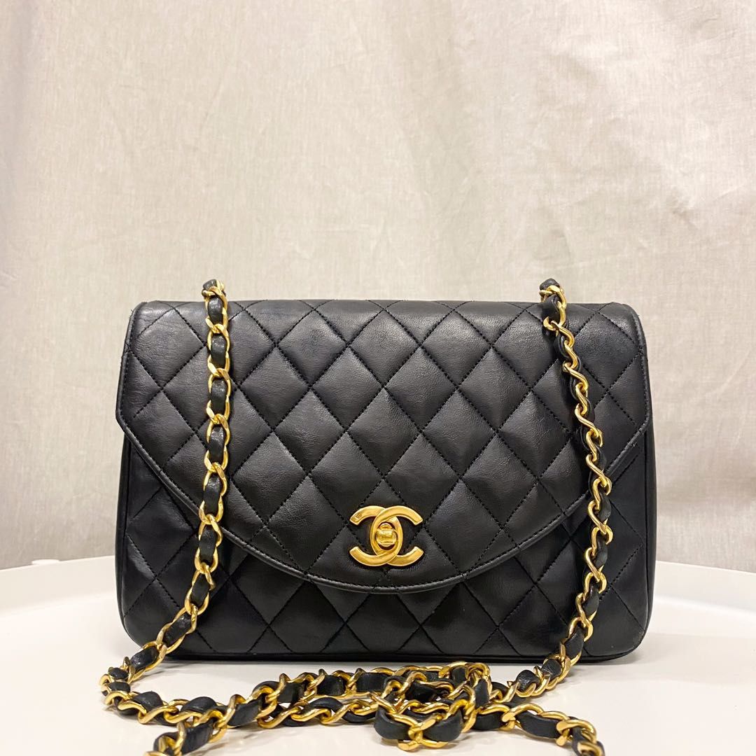 URGENT SALE!!! Authentic Chanel Small Vintage Lambskin Flap Bag