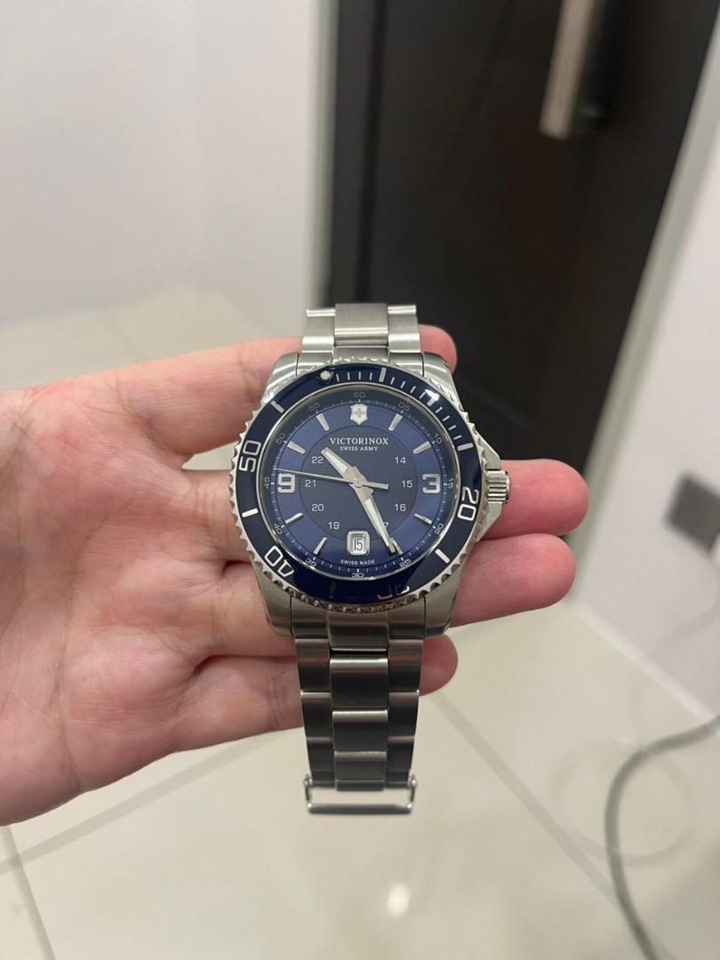Victorinox maverick deals