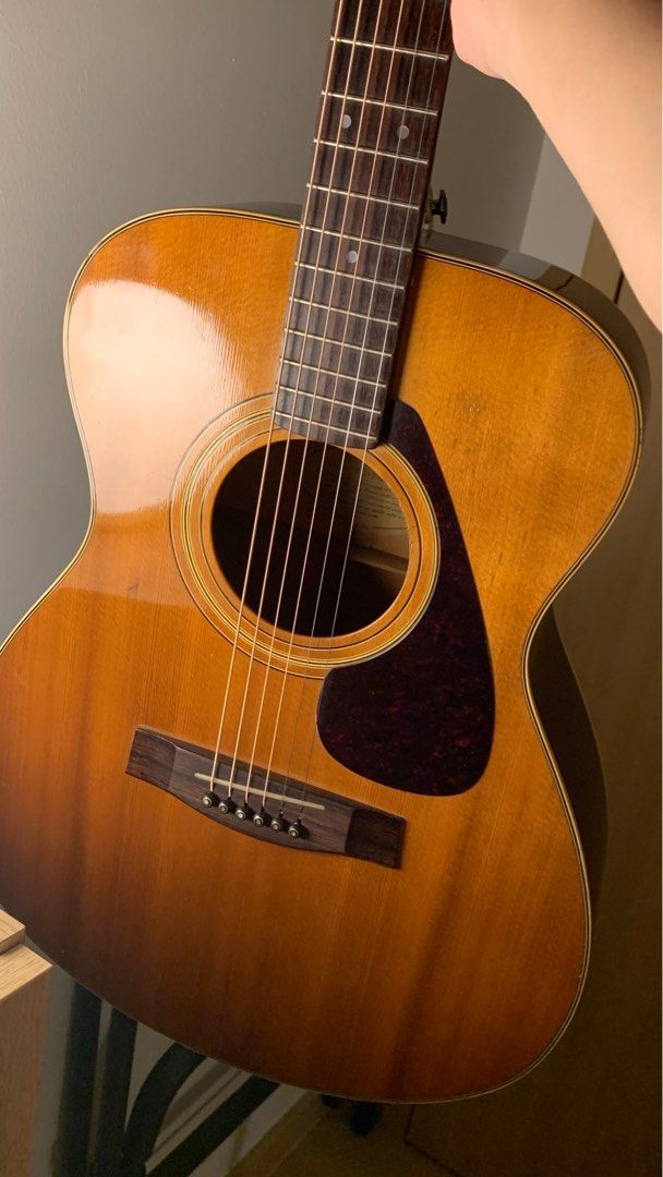 Vintage 1970s Yamaha Acoustic Guitar, Hobbies & Toys, Music & Media ...
