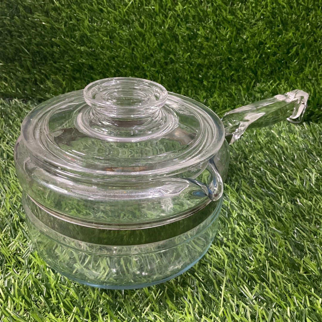 Vintage PYREX Glass Flameware 1 Qt Sauce Pan Pot Pour Spout w/Lid