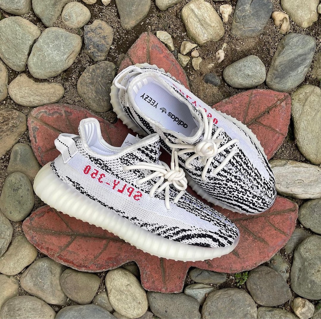 Sepatu adidas yeezy boost 350 v2 zebra hotsell