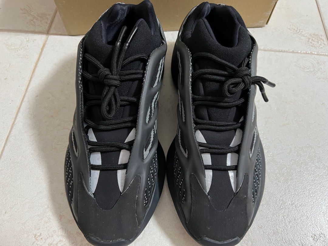 Yeezy 700 Alvah