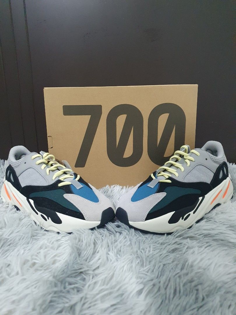 Yeezy 700 outlet wave runner style