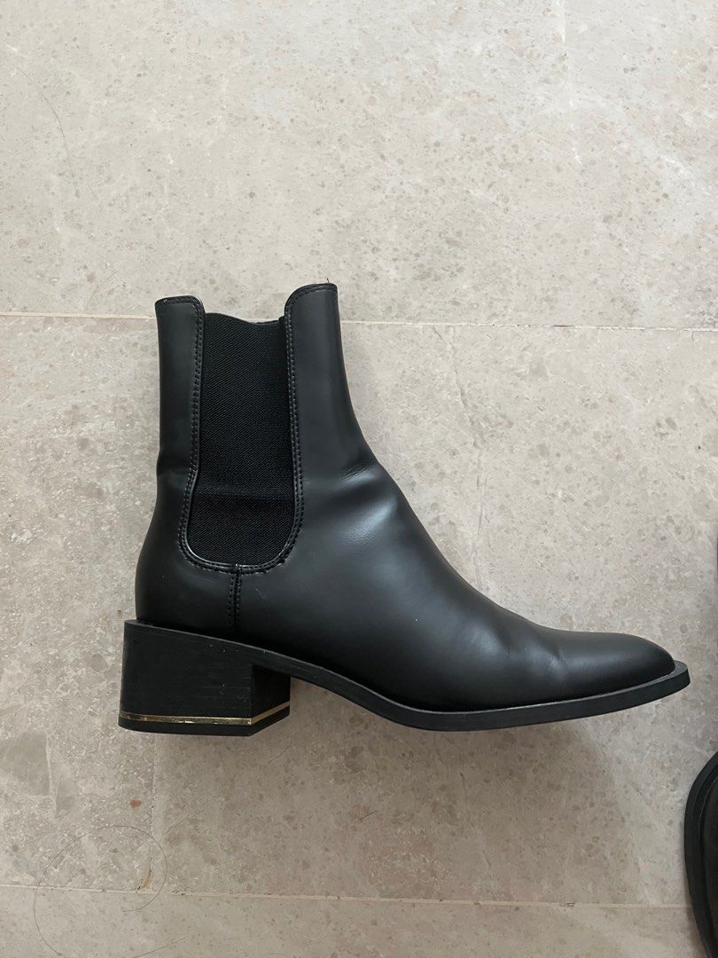 Zara black boots, Women's Fashion, Footwear, Boots on Carousell