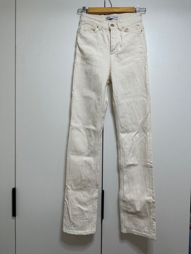 Zara High Rise Straight Jeans (Category: Jeans) located in Cebu City. Submitted by kimmmsm (Listing ID 1257702638, Image 1). Description: New (Just washed and stored) Bought the size I usually buy and didn’t realize I’m not size 32 anymore🥲 (so no when worns) Bought for Php 1695 in the Zara app.