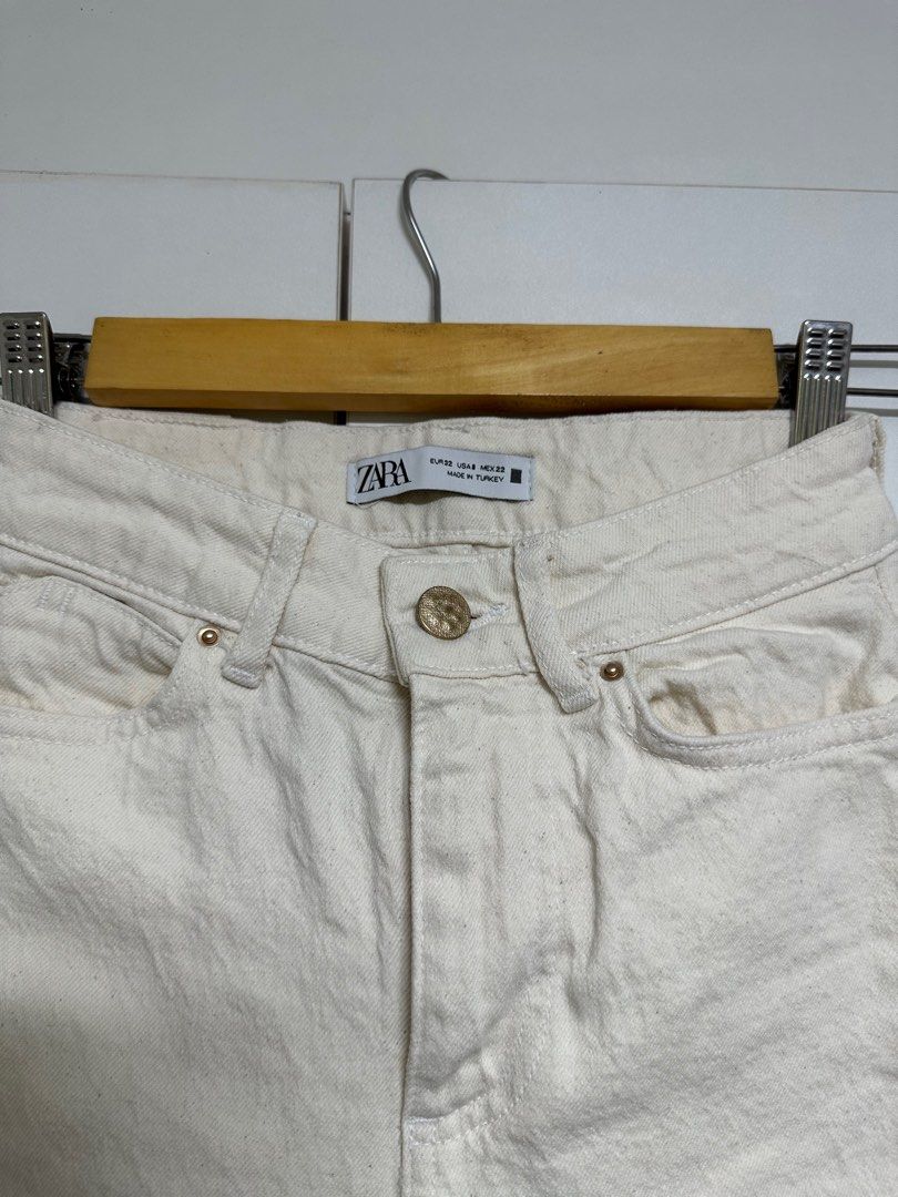 Zara High Rise Straight Jeans (Category: Jeans) located in Cebu City. Submitted by kimmmsm (Listing ID 1257702638, Image 3). Description: New (Just washed and stored) Bought the size I usually buy and didn’t realize I’m not size 32 anymore🥲 (so no when worns) Bought for Php 1695 in the Zara app.