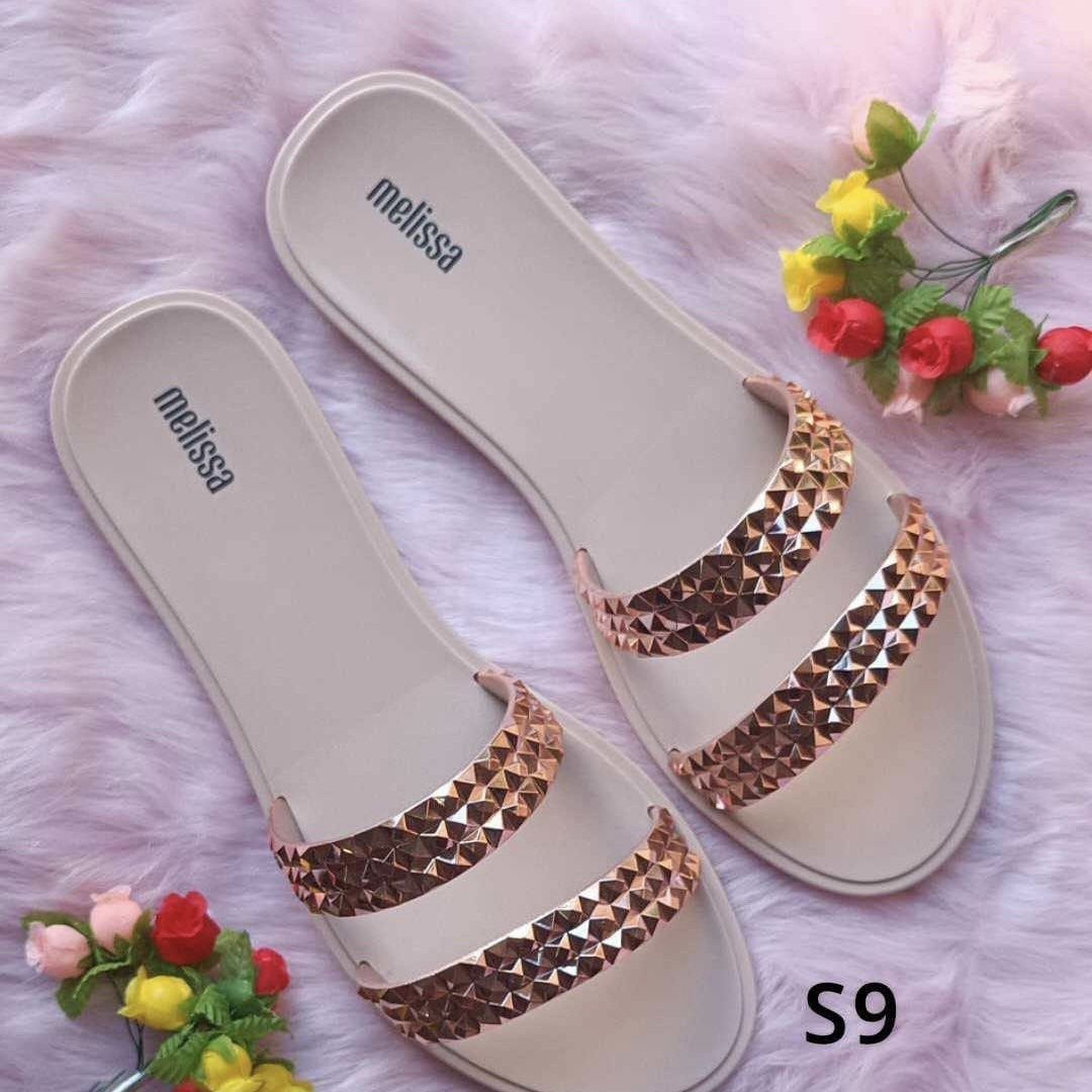 254 cm store in feet