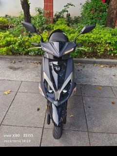 高雄自售極新2022三陽jet sr cbs
原漆無abs無事故無待修