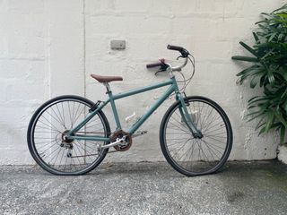 2 Vintage Bicycles - Mountainbike & Japanese City Cruiser