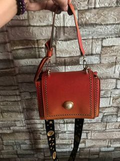 Rei Aniels Online Shop on Instagram: Authentic DISSONA Php 790 fix Like  new Genuine Leather Quilted Bag 2way Chain Sling Black