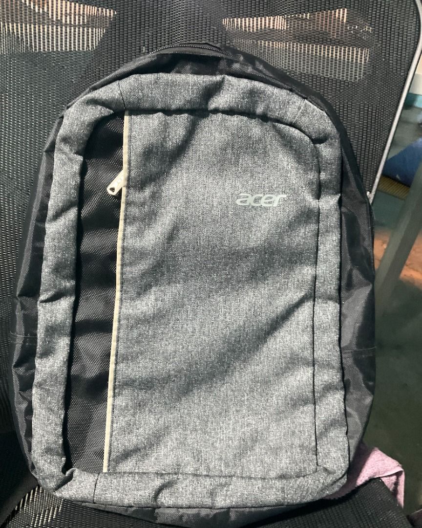 2nd Hand Deuter 32L Hiking Bag Dark Gray with Air Comfort Back Mesh