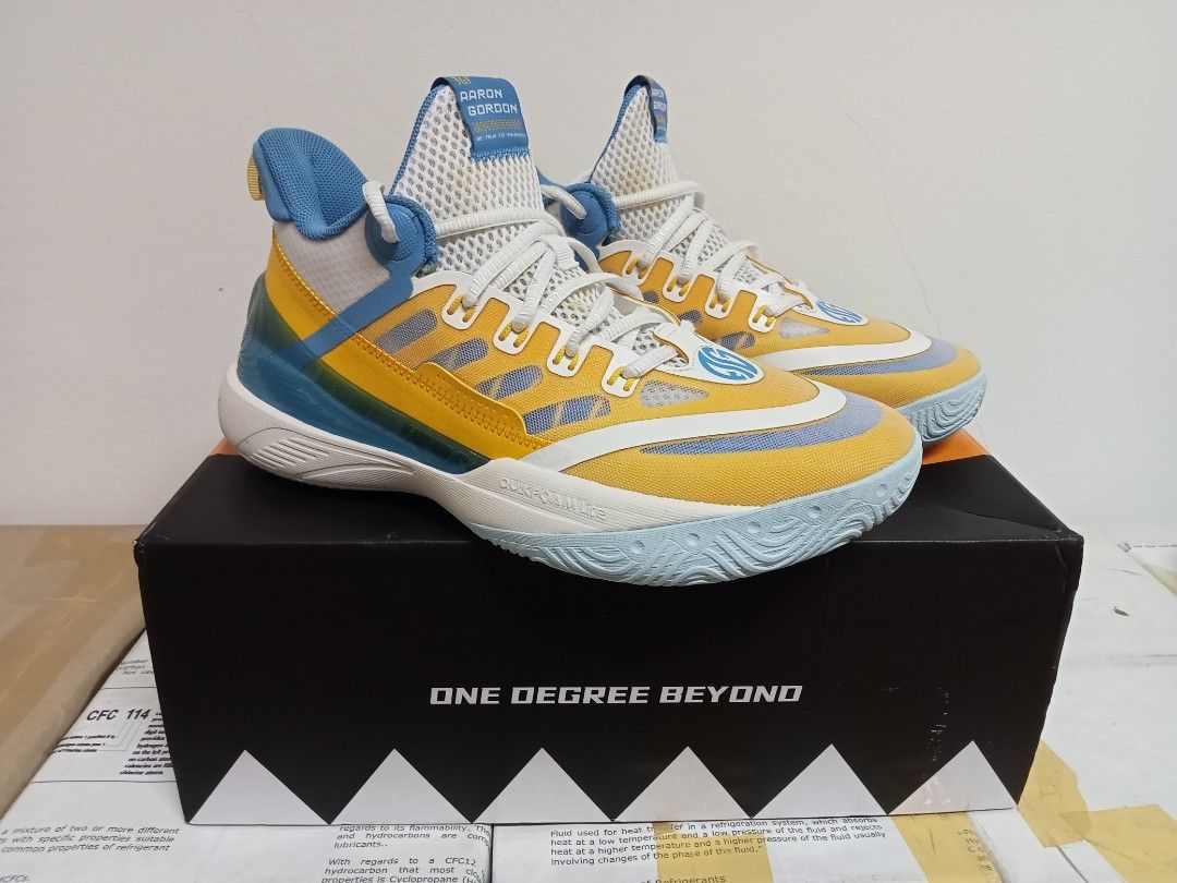 Carmelo anthony hotsell basketball shoes