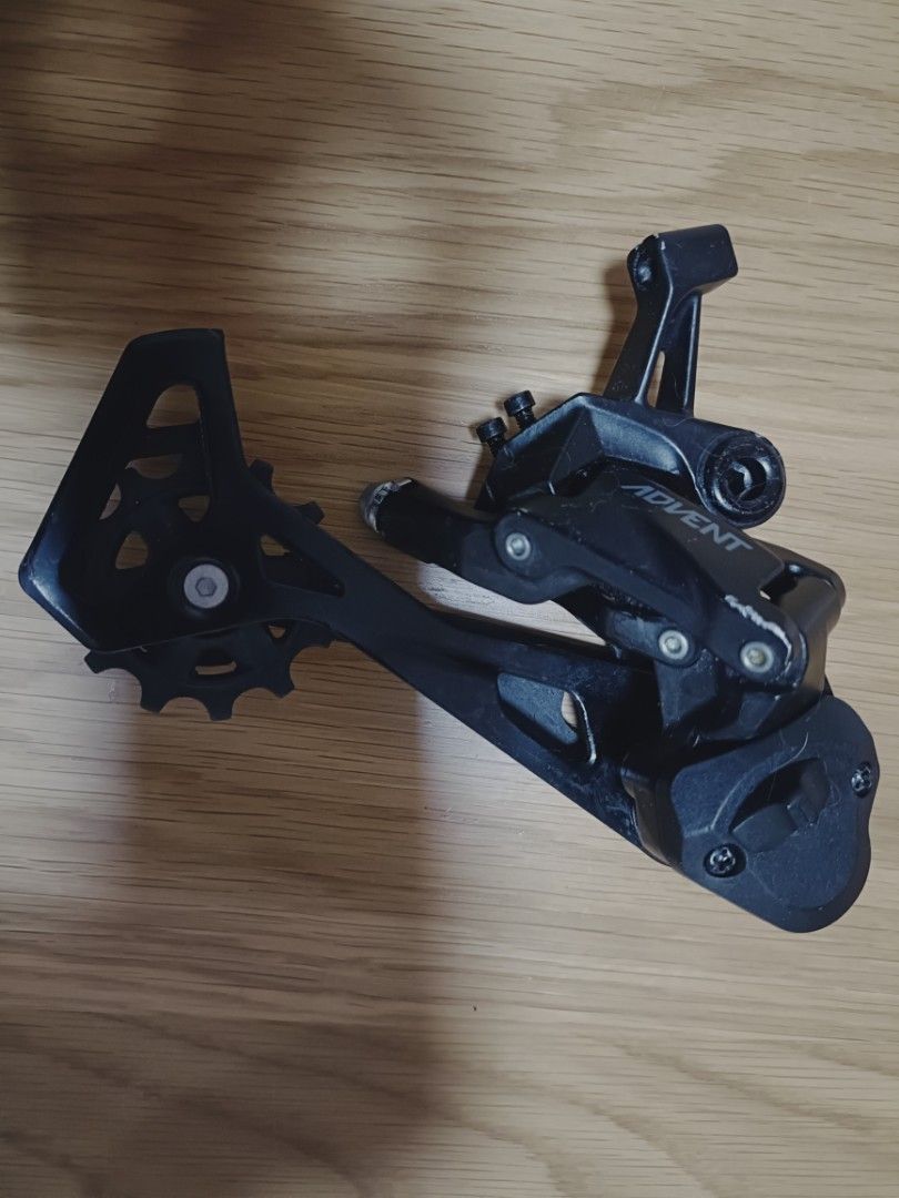 9 speed clutched derailleur