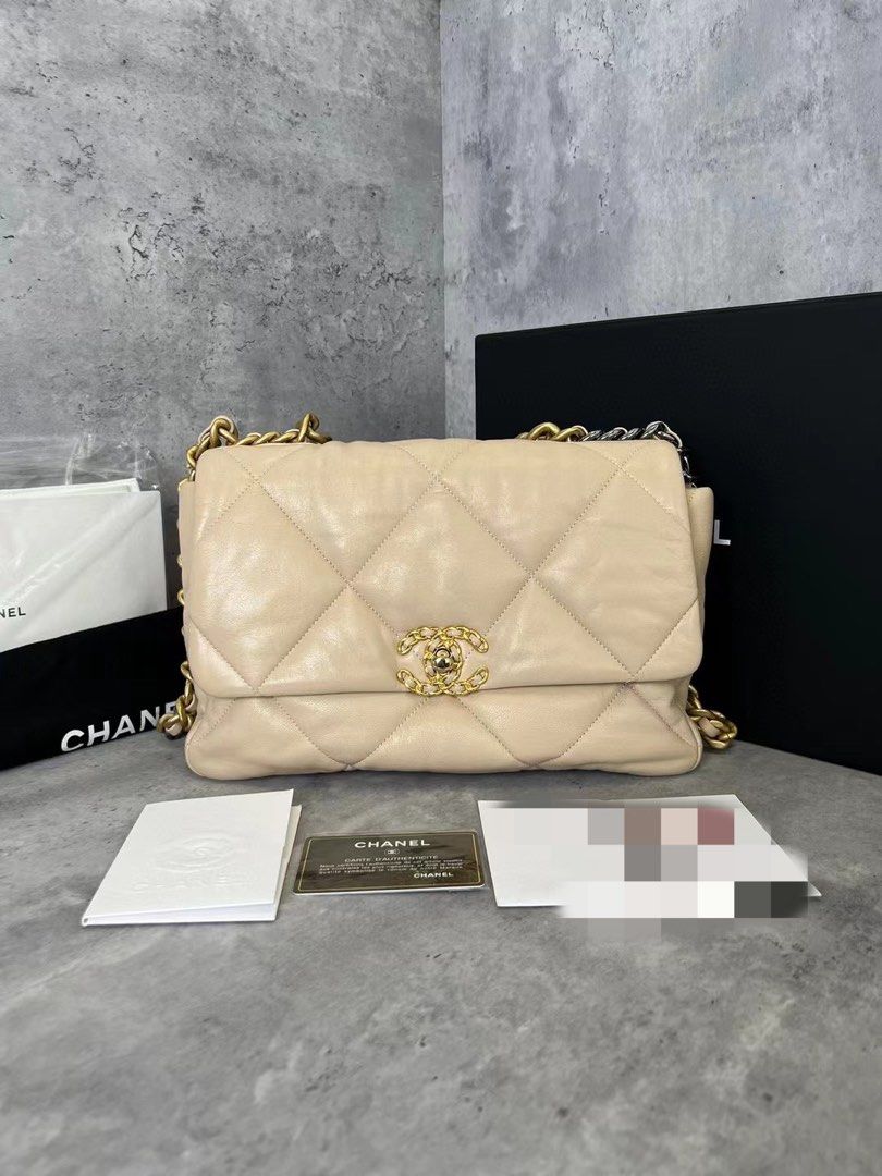 Chanel 19 medium discount beige