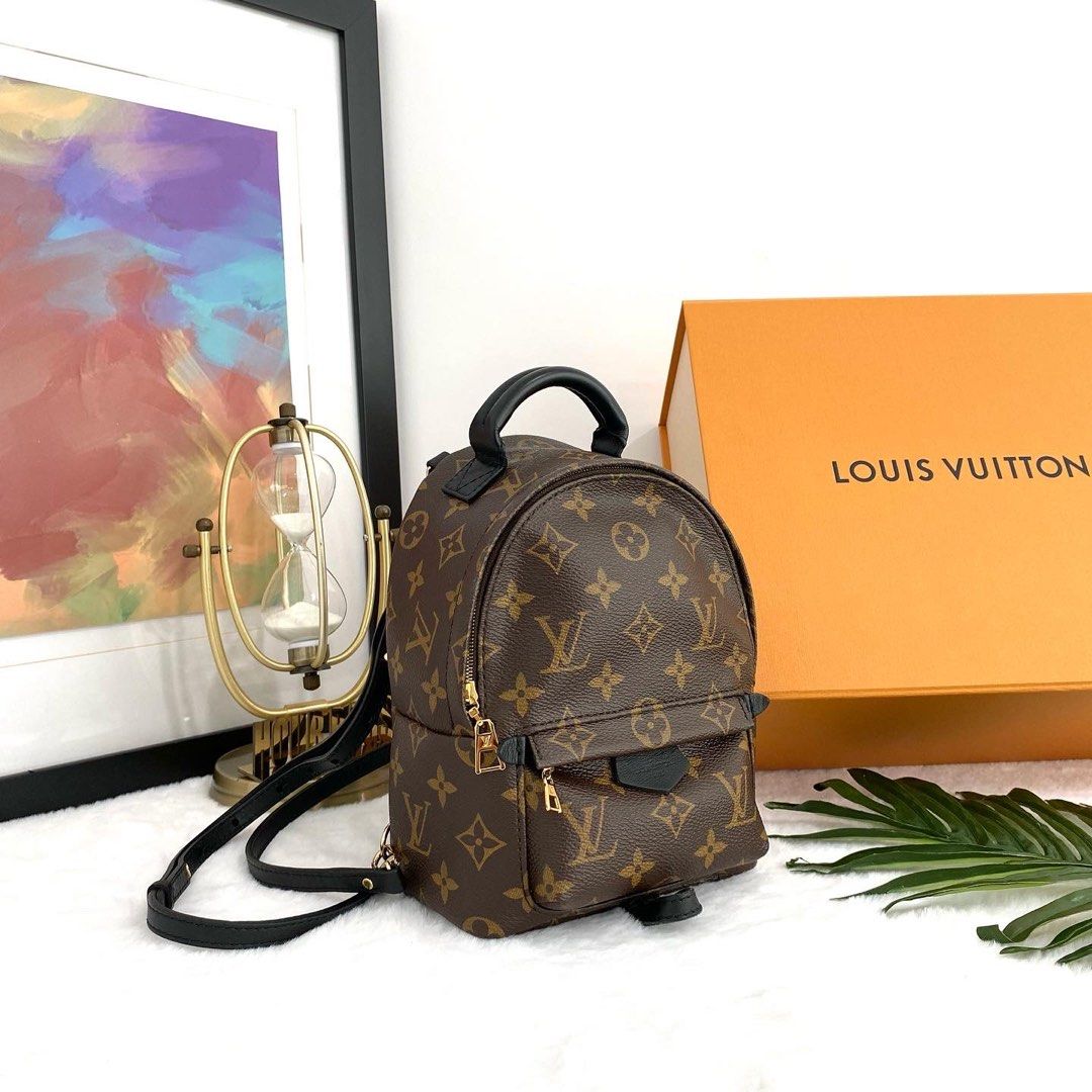 My Louis Vuitton Palm Springs Backpack Mini Review - Mia Mia Mine