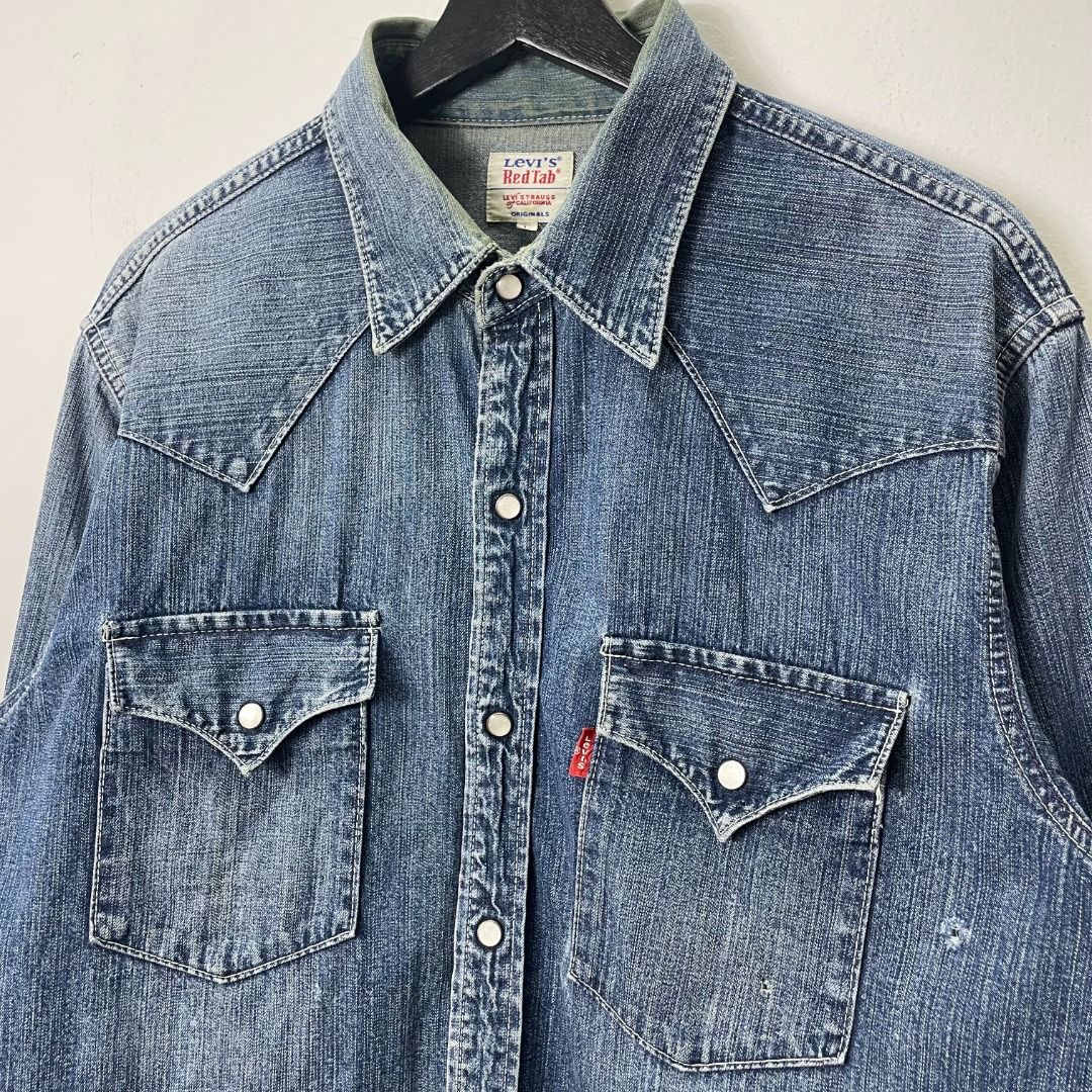 Levi tops sale store