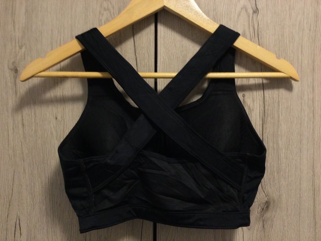 🇺🇸 Under Armour Endure Sports Bra, Women's Fashion, Activewear on  Carousell