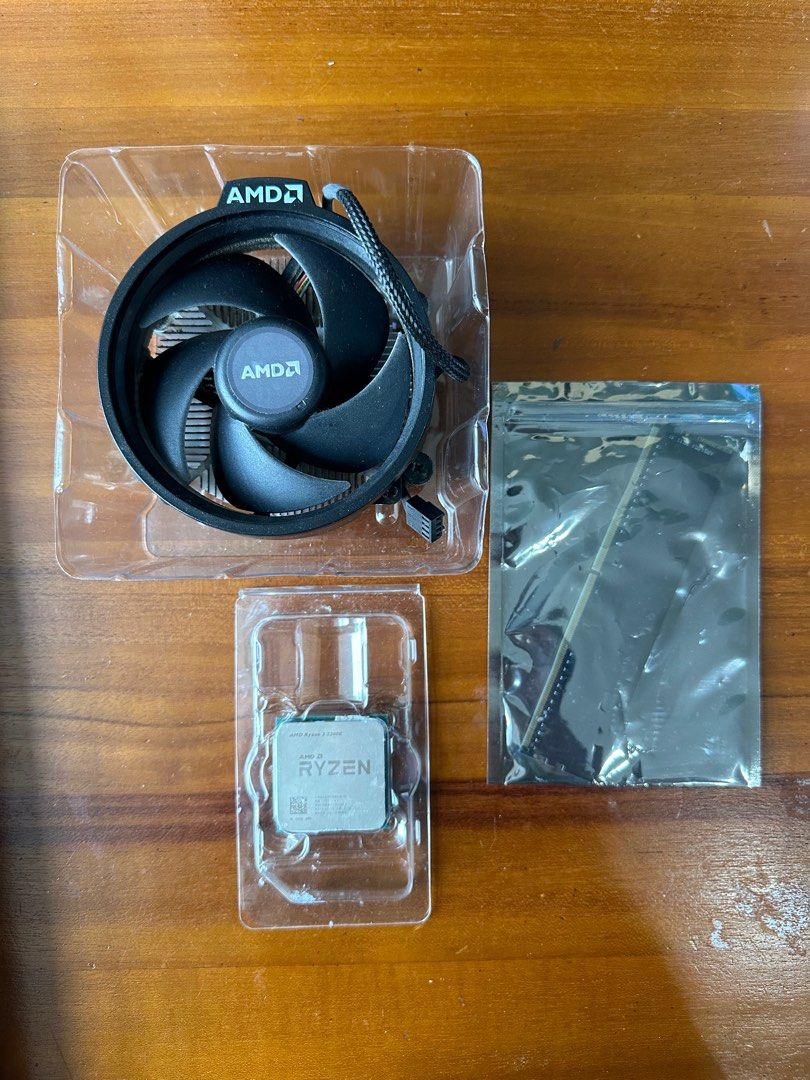 AMD 2200G with cooler and memory