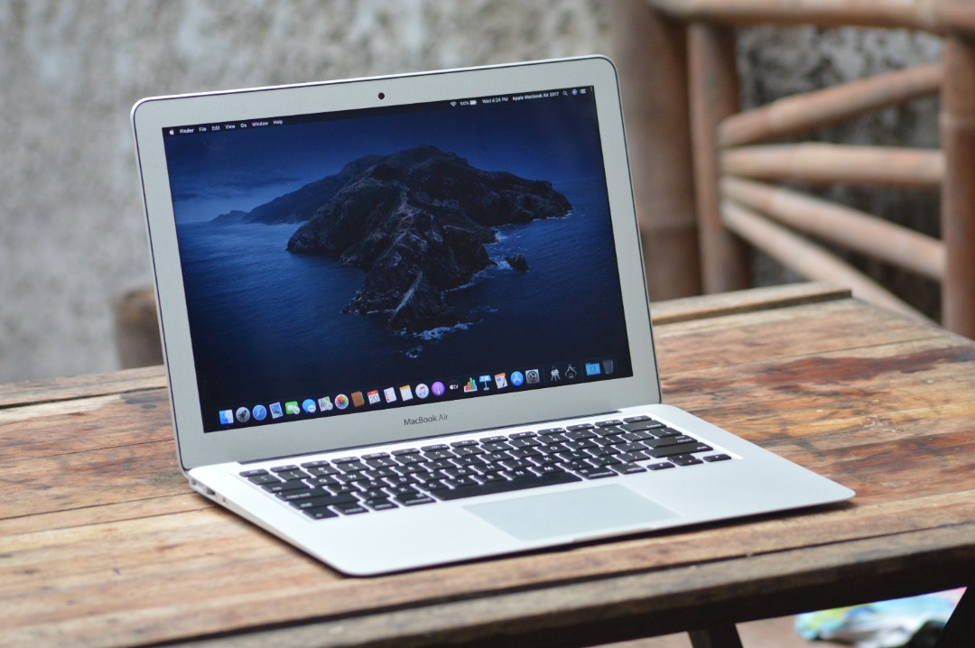 Apple Macbook Air 2017 Intel Core i5