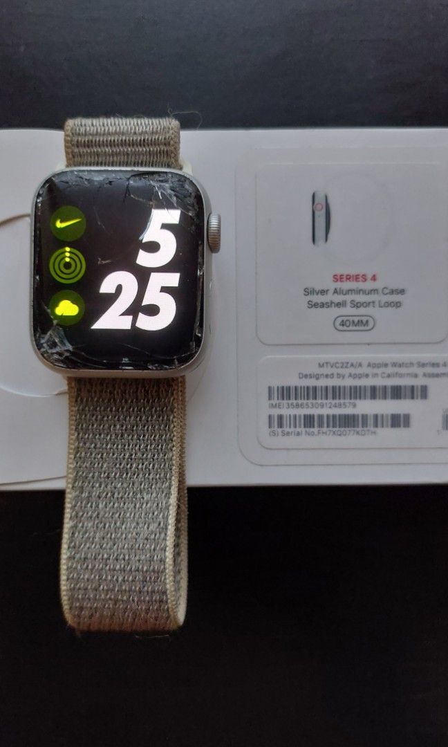 Apple watch silver aluminum outlet case with seashell sport loop