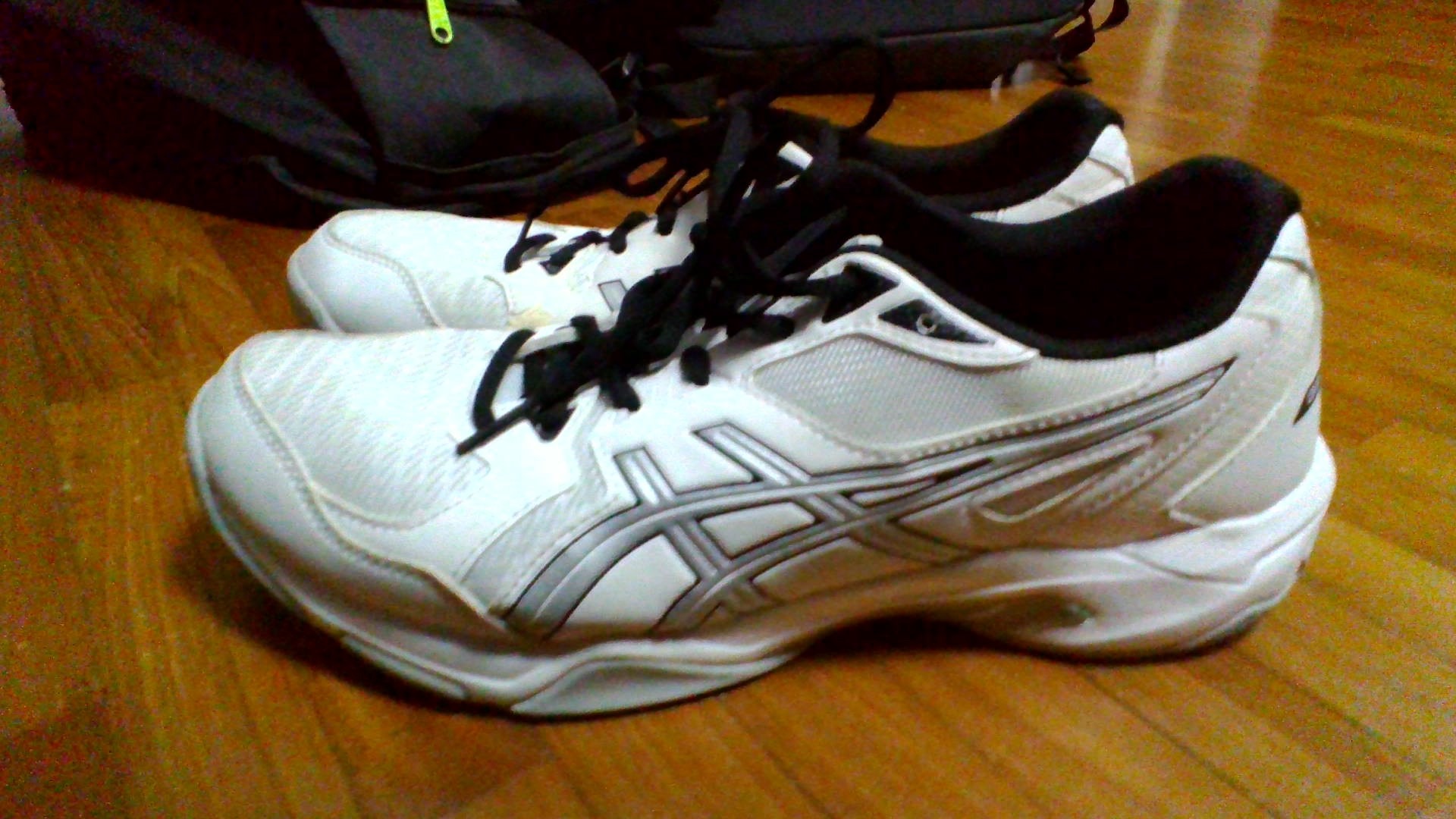asics gel rocket Luxury Sneakers Footwear on Carousell