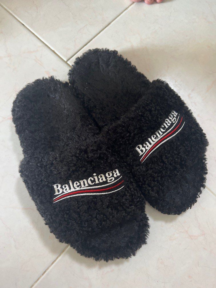 Fuzzy best sale fur slides