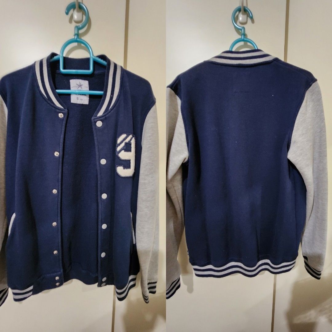 Baseball Jacket (Category: Coats, Jackets and Outerwear) located in Singapore. Submitted by mojojojo726 (Listing ID 1259293902, Image 1). Description: Baseball Jacket S size and fits me well. I'm 168cm weighing 62kg..