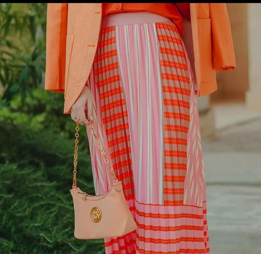 Benang Jarum La Bella Stripe Pleated Skirt Daylight (L)