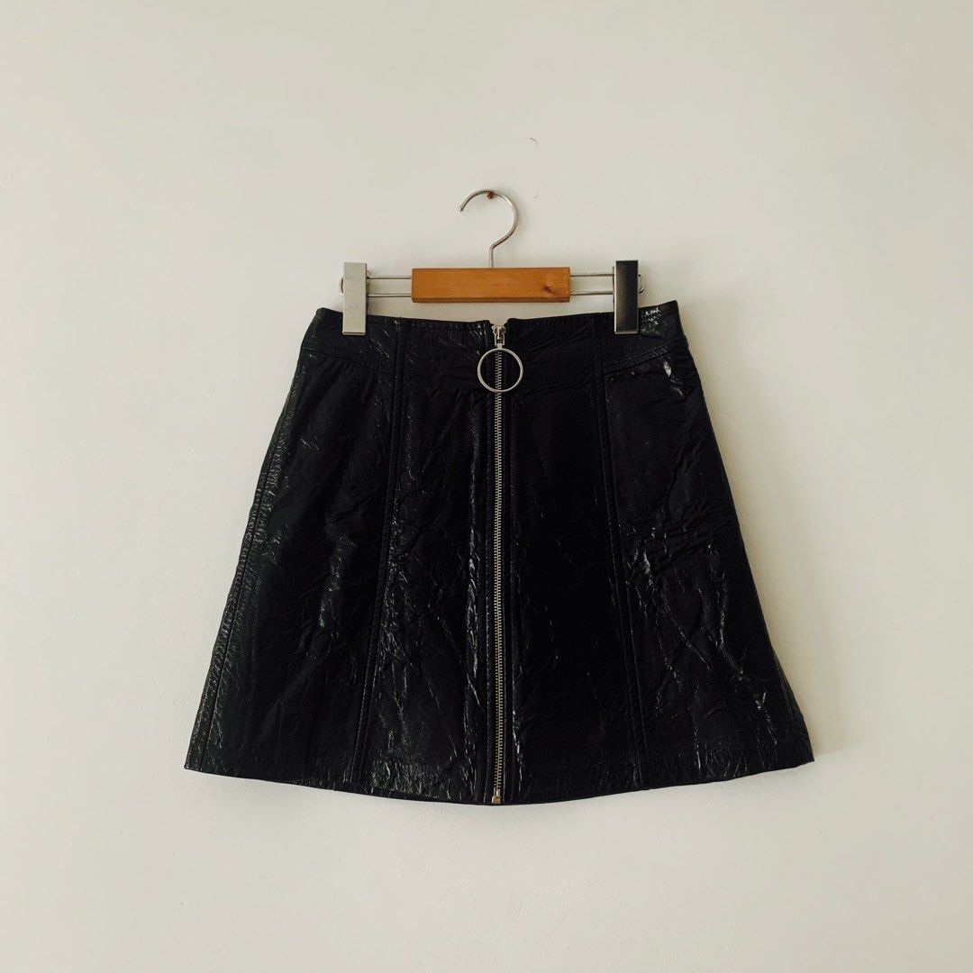 Bershka patent vinyl 2025 button front skirt