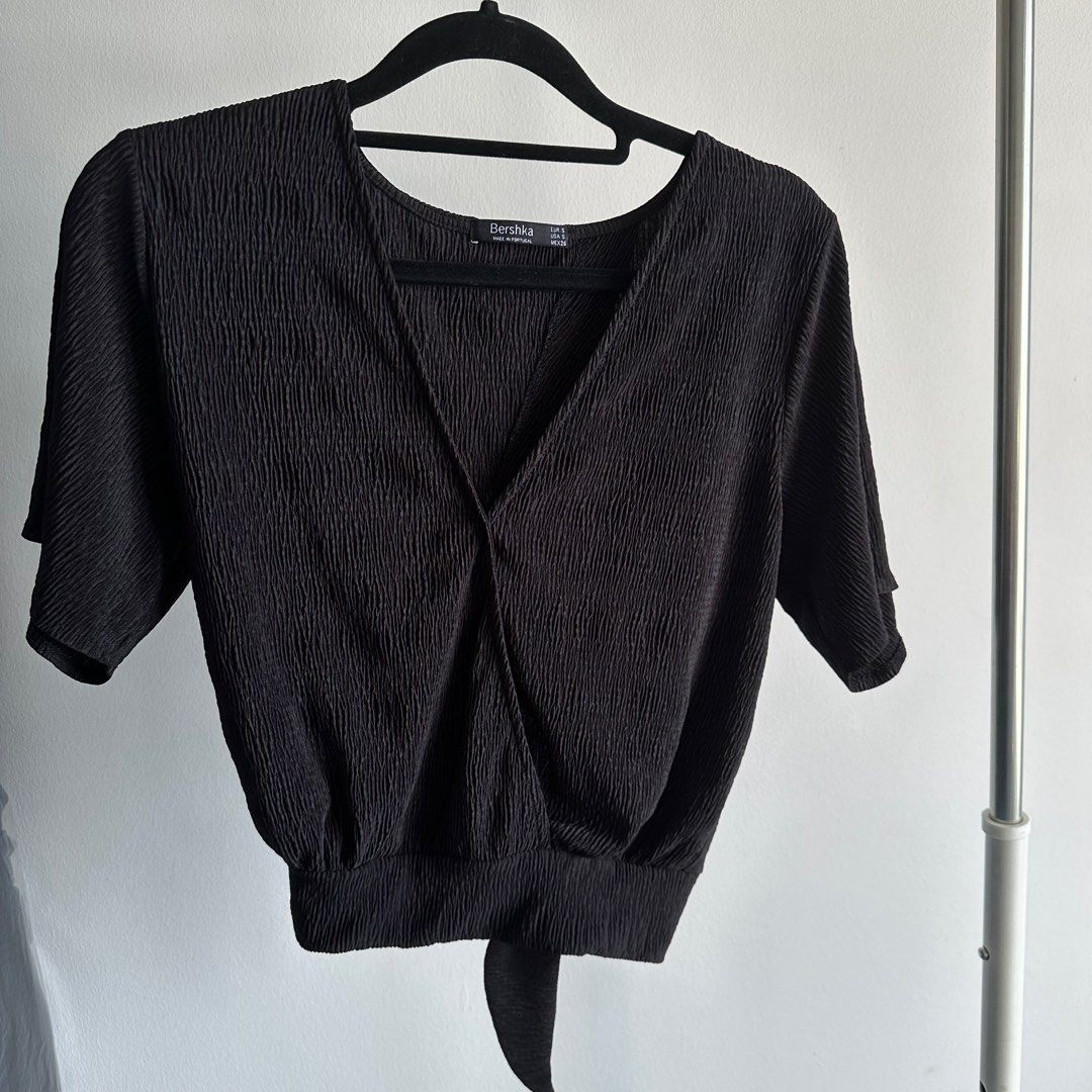Bershka Tie Back Wrap Top, Women's Fashion, Tops, Other Tops on Carousell