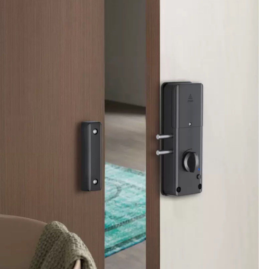BNIB Smart Door Lock ID Tag Wireless Just Screw Into Position ...