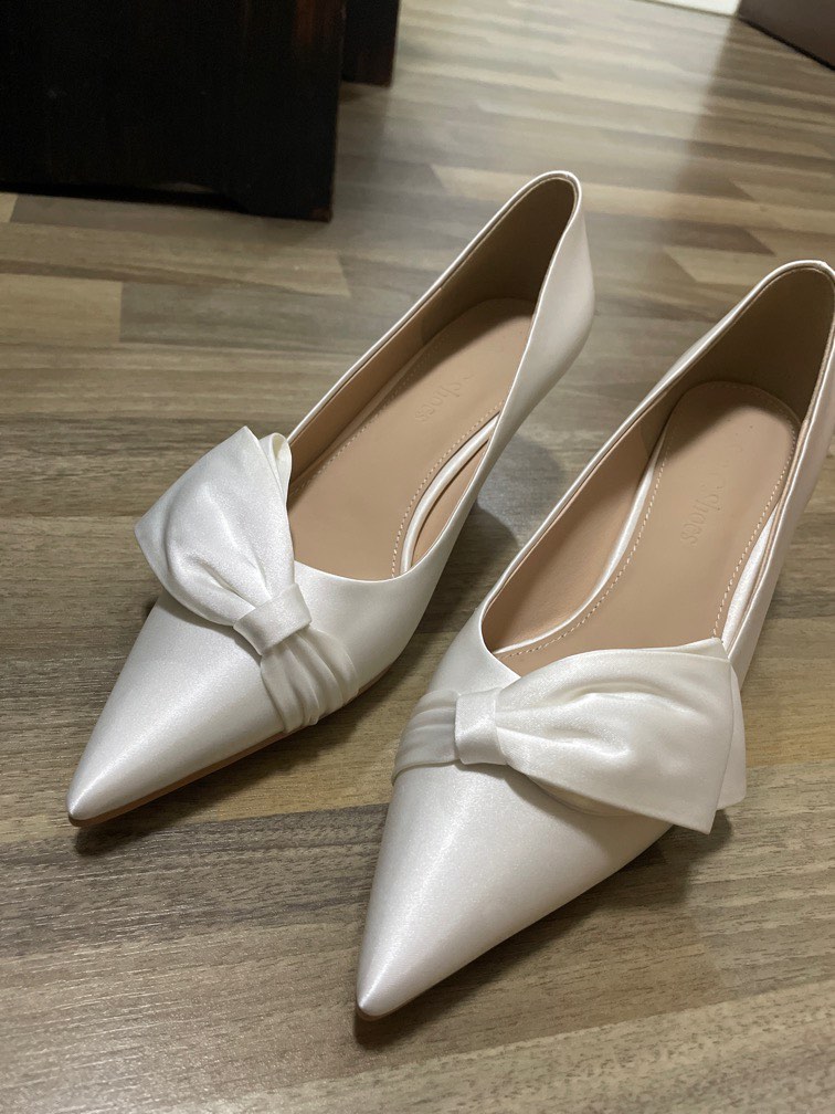 Brand New Heels for Wedding ROM Working