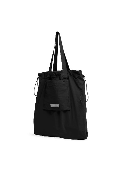 BTV Toggle Tote Bag, Women's Fashion, Bags & Wallets, Tote Bags on ...