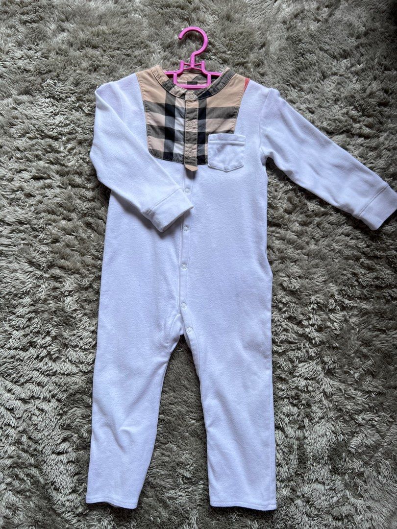 Burberry baby cheap sleeper