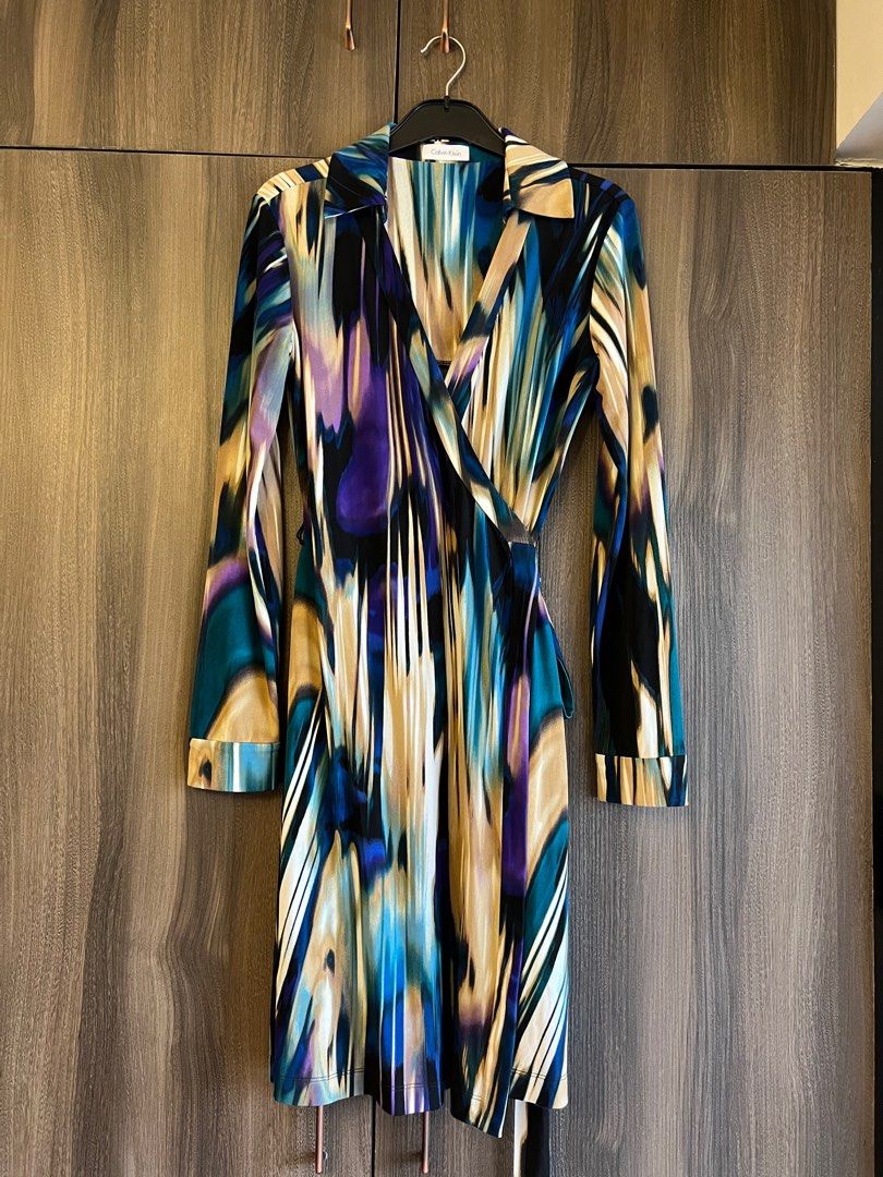 Calvin Klein Wrap Dress Size 6 (Category: Dresses) located in Quezon City. Submitted by projectprelovedreloved (Listing ID 1259358559, Image 1). Description: Calvin Klein Wrap Dress Size 6 Brand new. Authentic. Bought in the USA. Very flattering and classy. Comes with tag and extra buttons. Size 6 (See size guide in the photos. Price P3,000 Pick up from Cubao, Quezon City RFS Decluttering Posted in other groups.