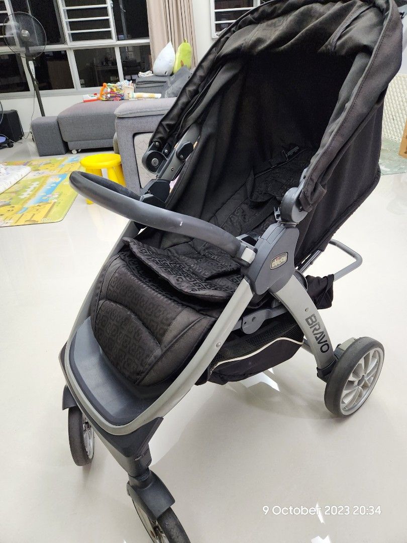 Chicco Bravo Baby Stroller