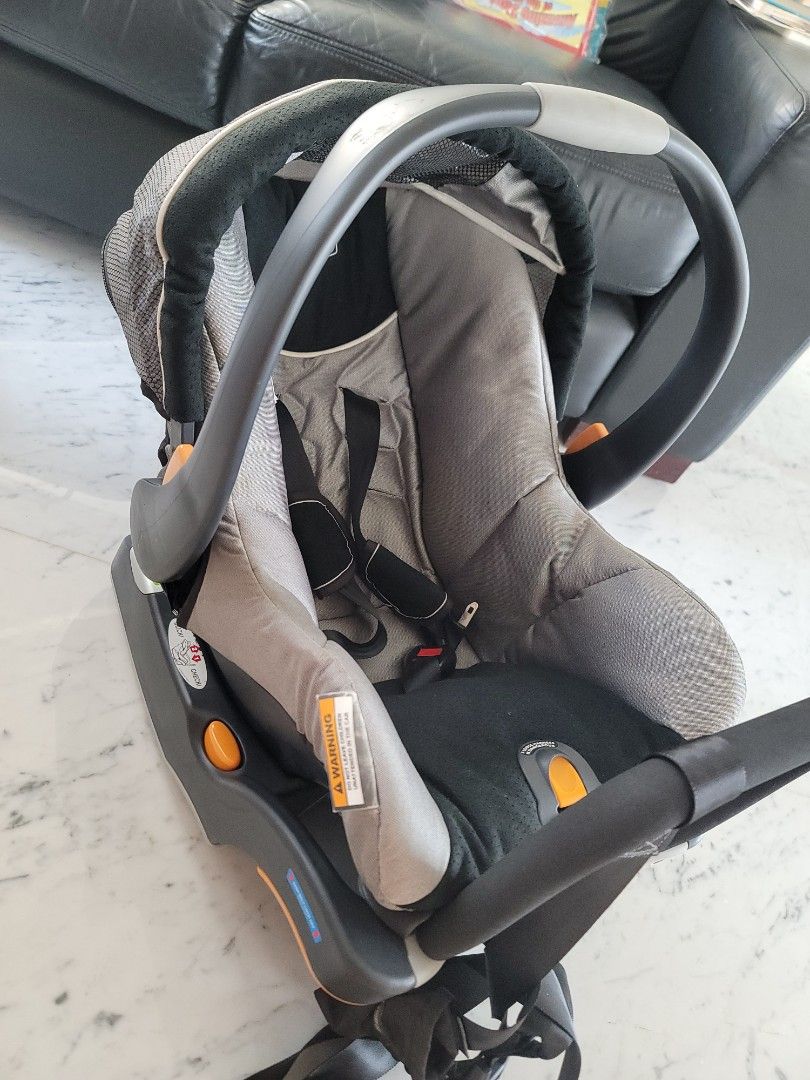Chicco cheap car capsule