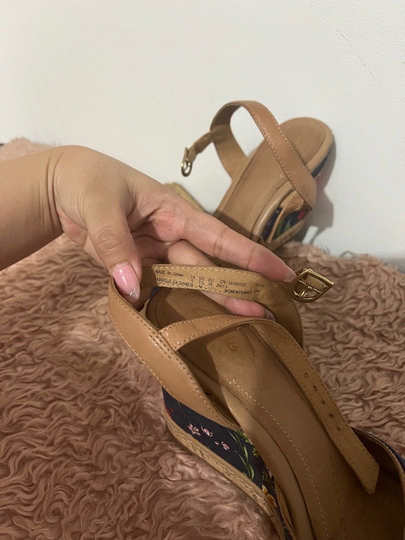 Clarks online amelia wedge