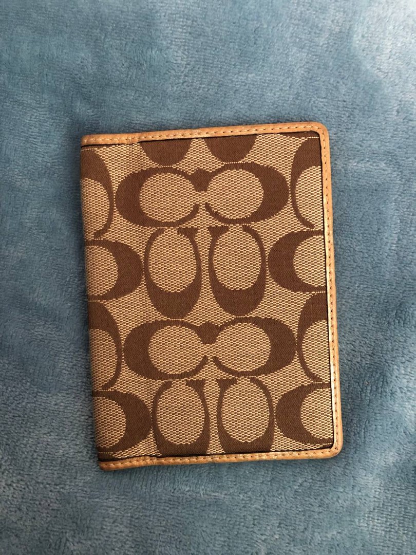 Coach passport holder, Men's Fashion, Watches & Accessories, Wallets