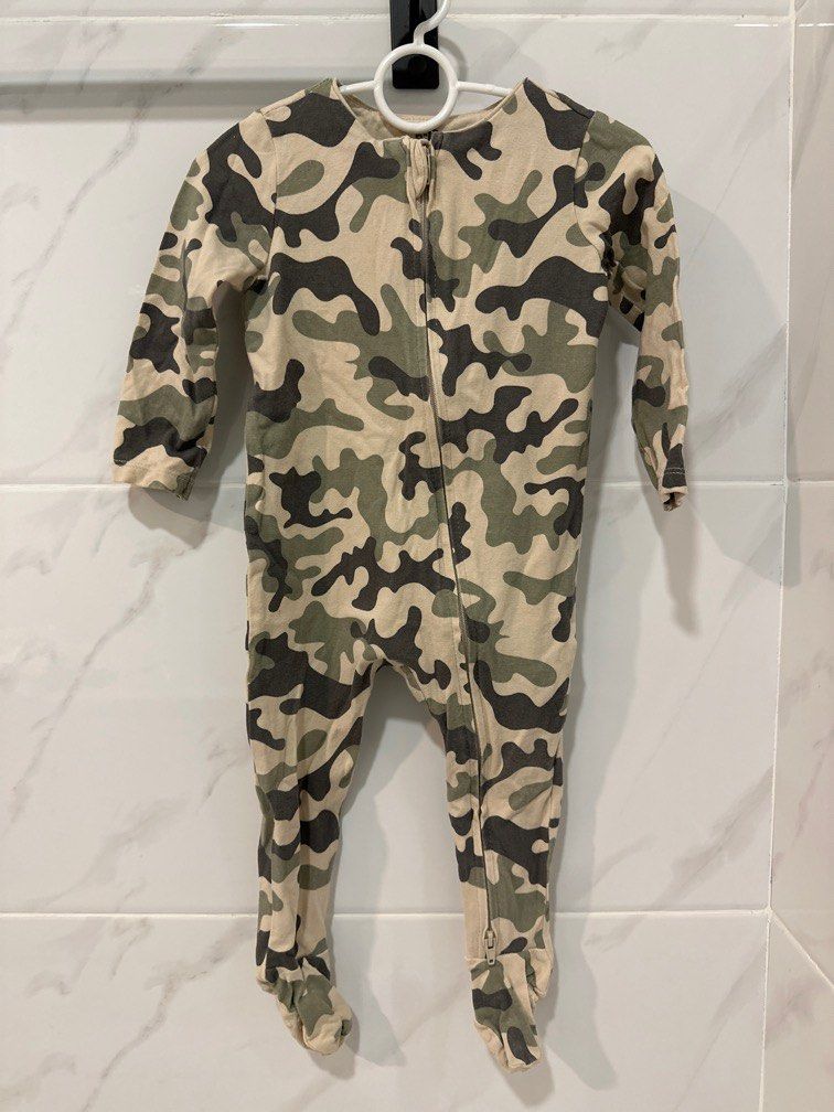 Army baby hot sale sleepsuits