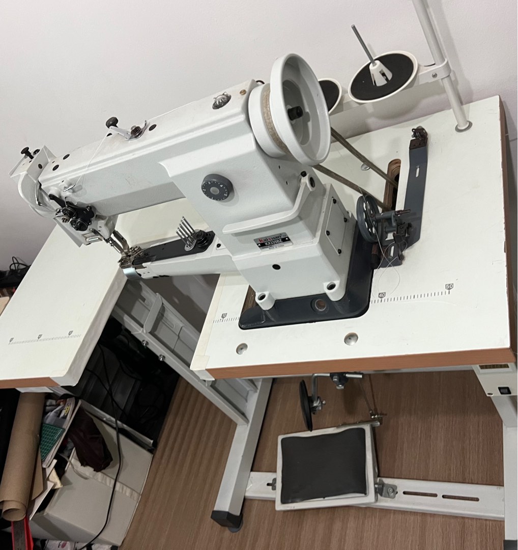 Cylinder Sewing machine, Everything Else on Carousell