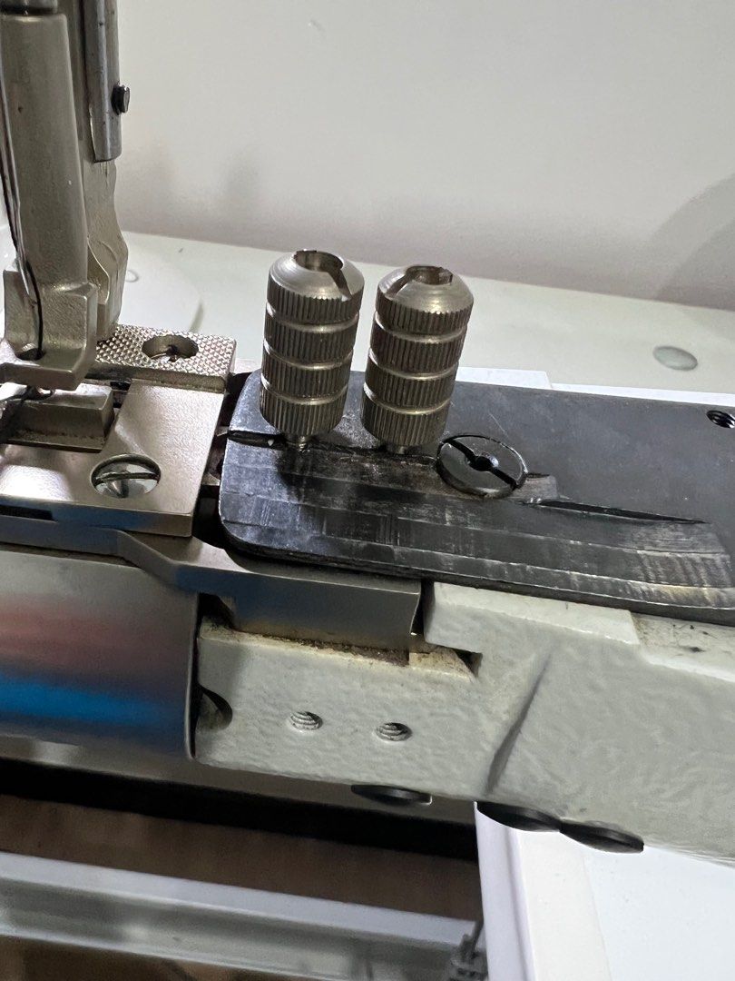 Cylinder Sewing machine, Everything Else on Carousell