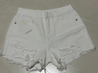 (Category: ) located in . Submitted by cindy2820 (Listing ID 1259381585, Image 1). Description: .