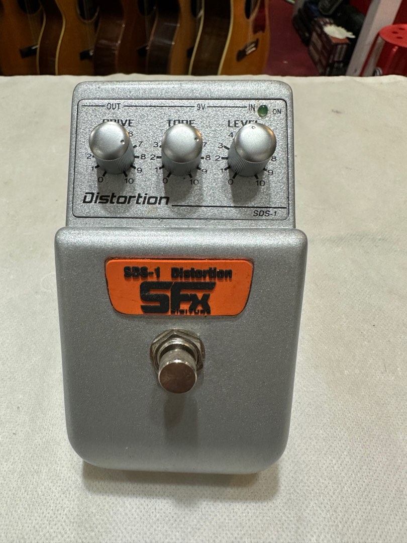 DIGITUNE SFX S-DS1 DISTORTION SILVER, Hobbies & Toys, Music & Media ...