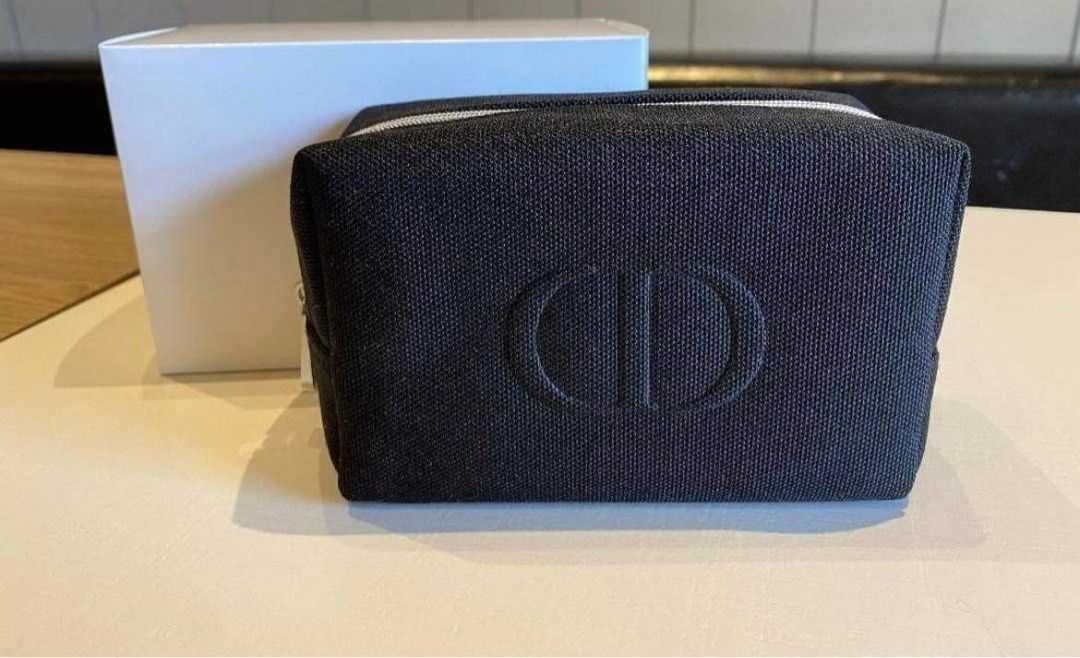 Dior wash bag online